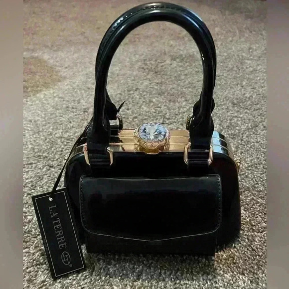 LA Terre Peta-Approved Vegan Small Lady’s Hand Bag NWT - Picture 2 of 6